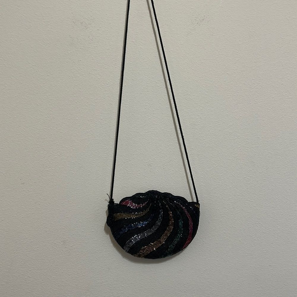 Sophistique Hand Made Black Bead Clamshell Shoulder Bag